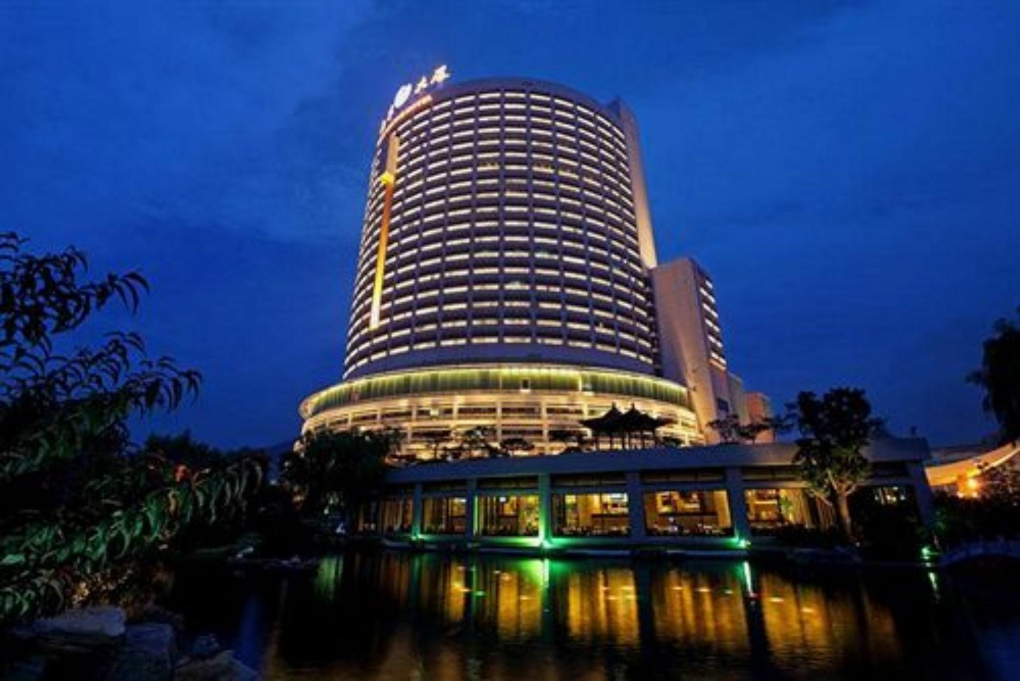 Shan Dong Hotel Jinan Exterior photo
